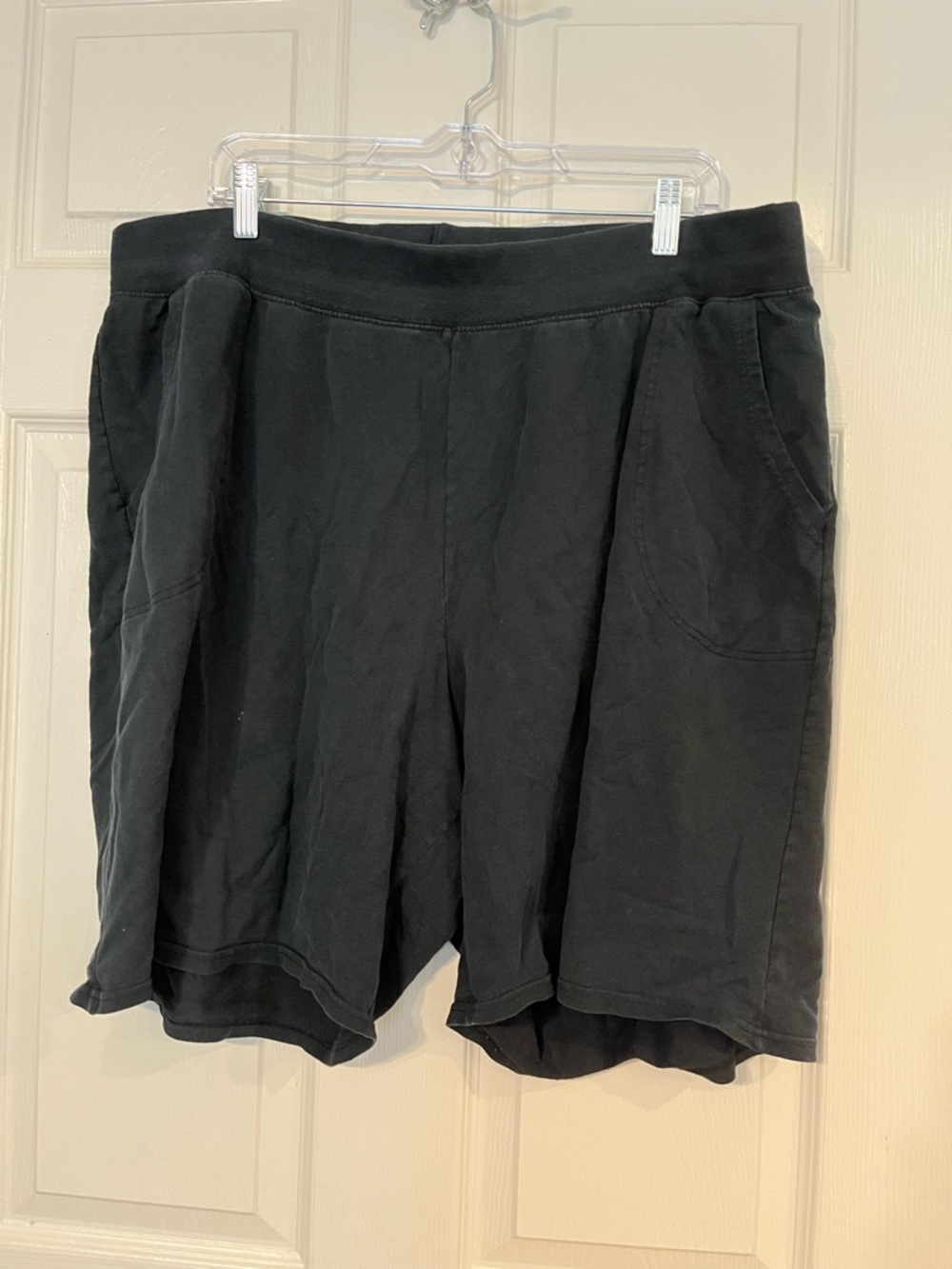 Just My Size Women’s Casual  Black Pull-On Shorts 3x 22/24